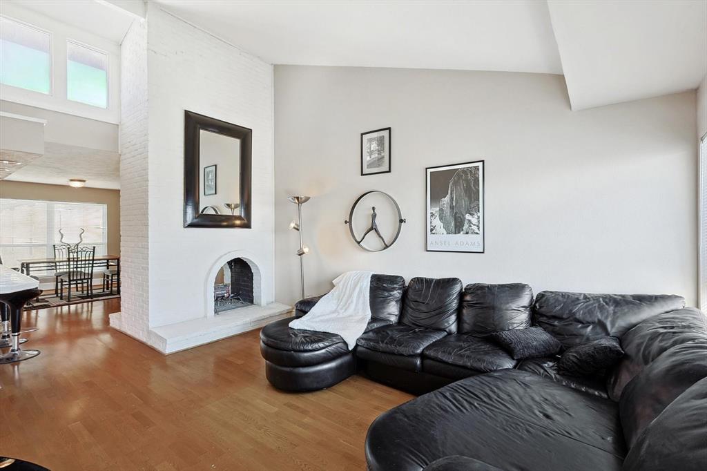 5916 Sandhurst Lane 226 — photo
