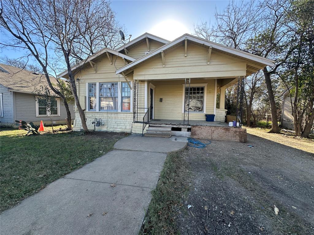 1824 Lyle Avenue — photo