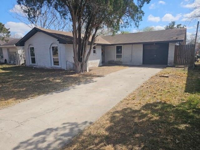 644 W Ligustrum Boulevard — photo