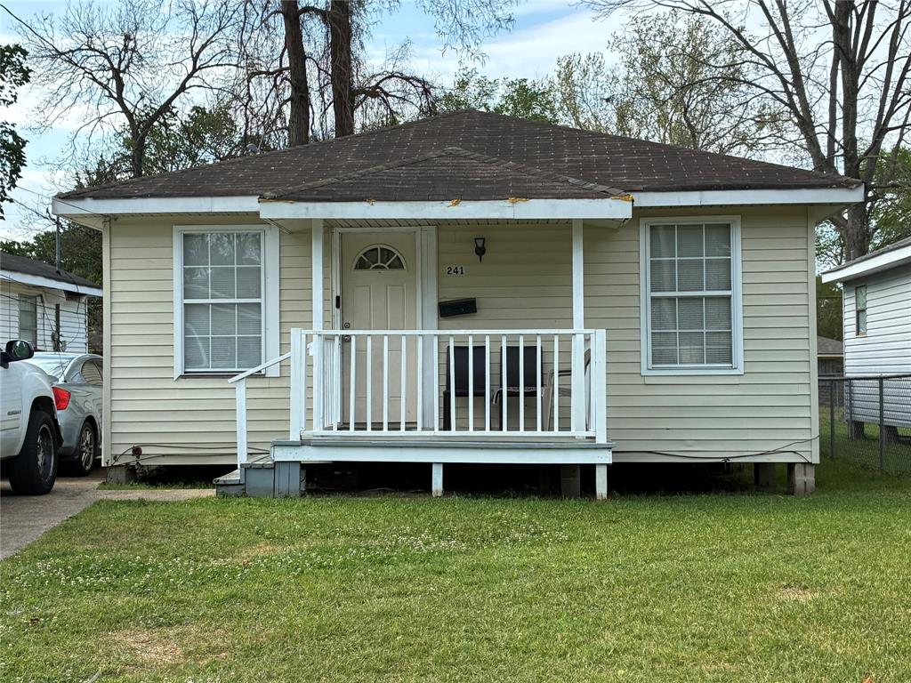 241 E Dudley Drive — photo