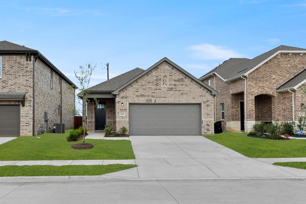 5925 Laurel Lake Lane — photo