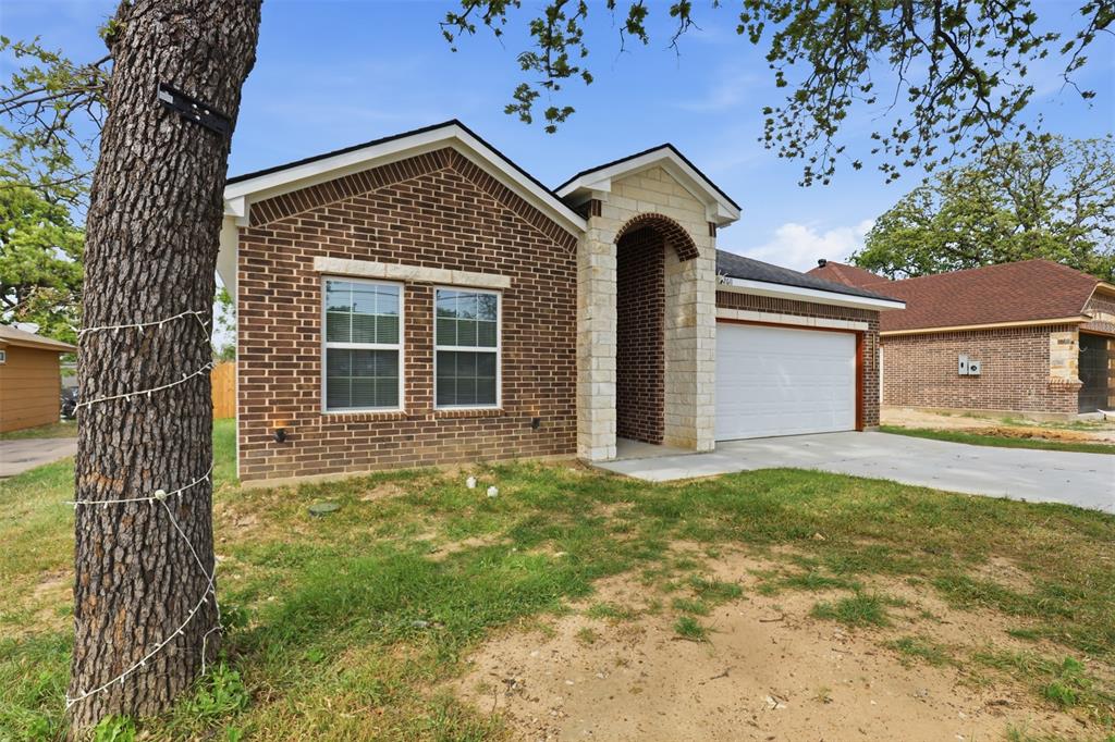 2611 Hunting Drive — photo