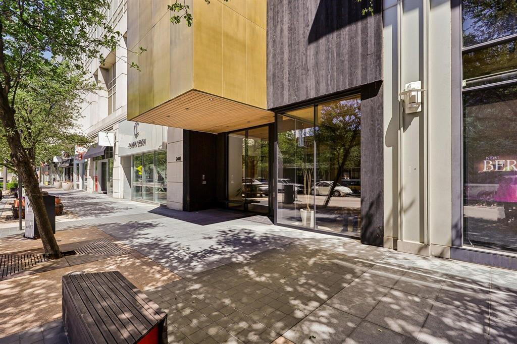 2408 Victory Park Lane 832 — photo