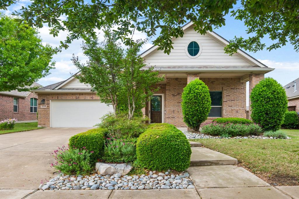 1208 Isabella Lane — photo