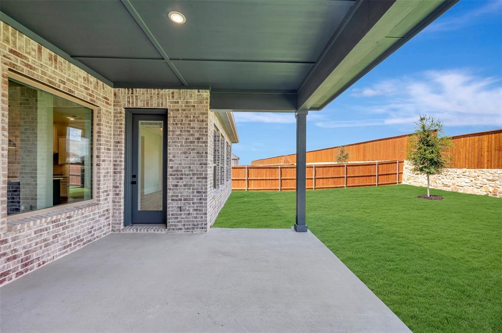 1908 Mitchell Drive, Van Alstyne, TX 75495 — photo 3