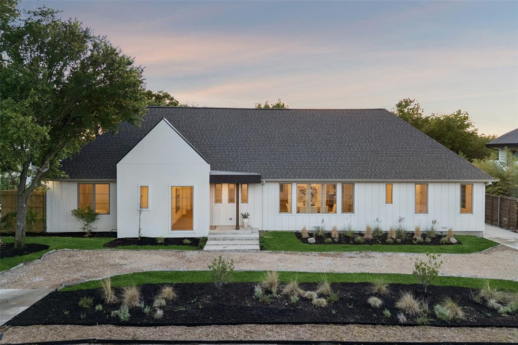 11131 Hillcrest Road — photo