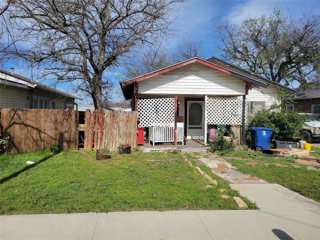 1502 4th Street — photo
