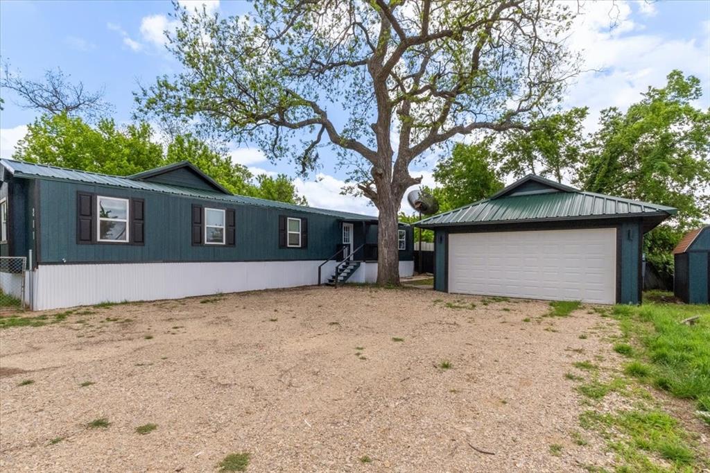 211 Kickapoo Trail — photo