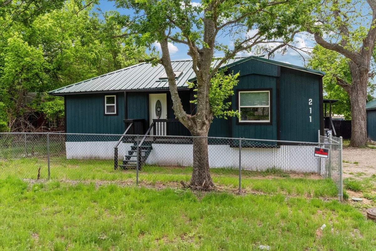 211 Kickapoo Trail, Weatherford, TX 76087 — photo 3