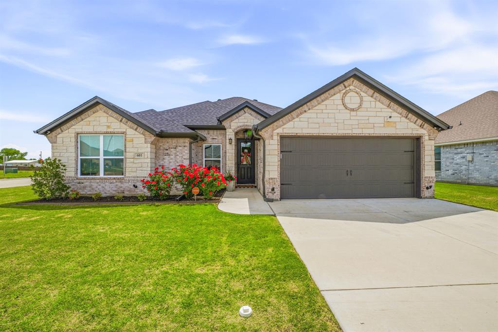 601 Violet Drive — photo
