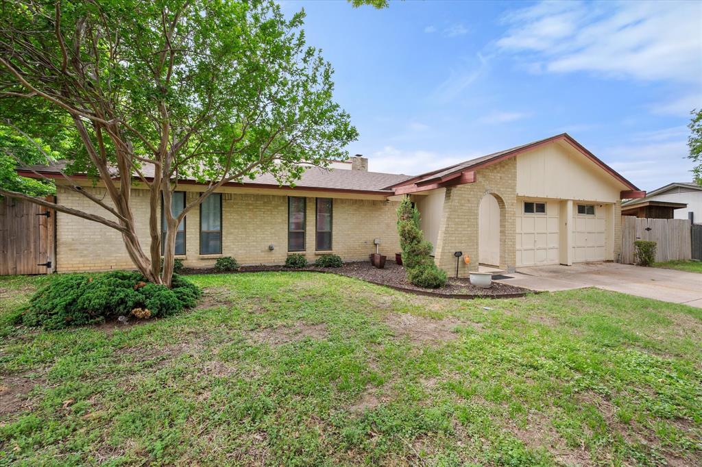802 Crest Oak Court — photo