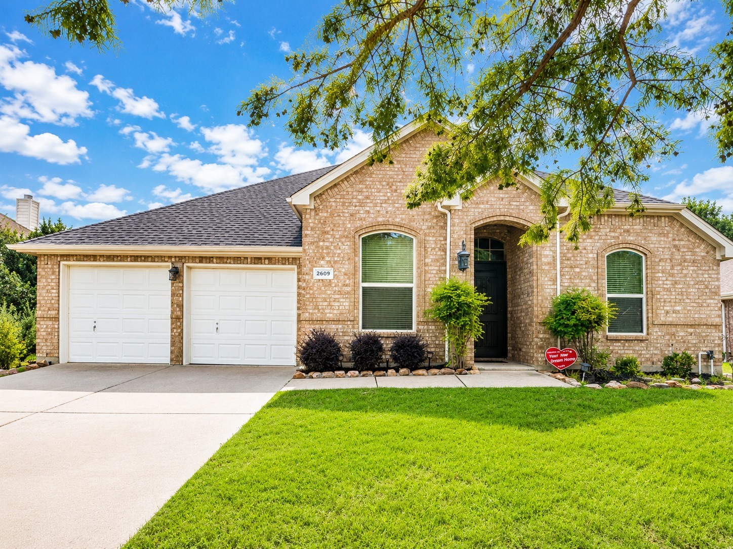 2609 Valencia Lane — photo