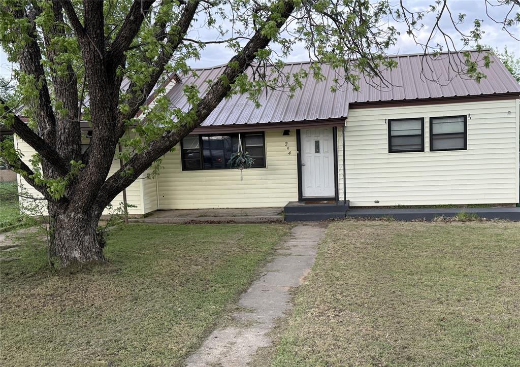 204 Bluffview Drive — photo