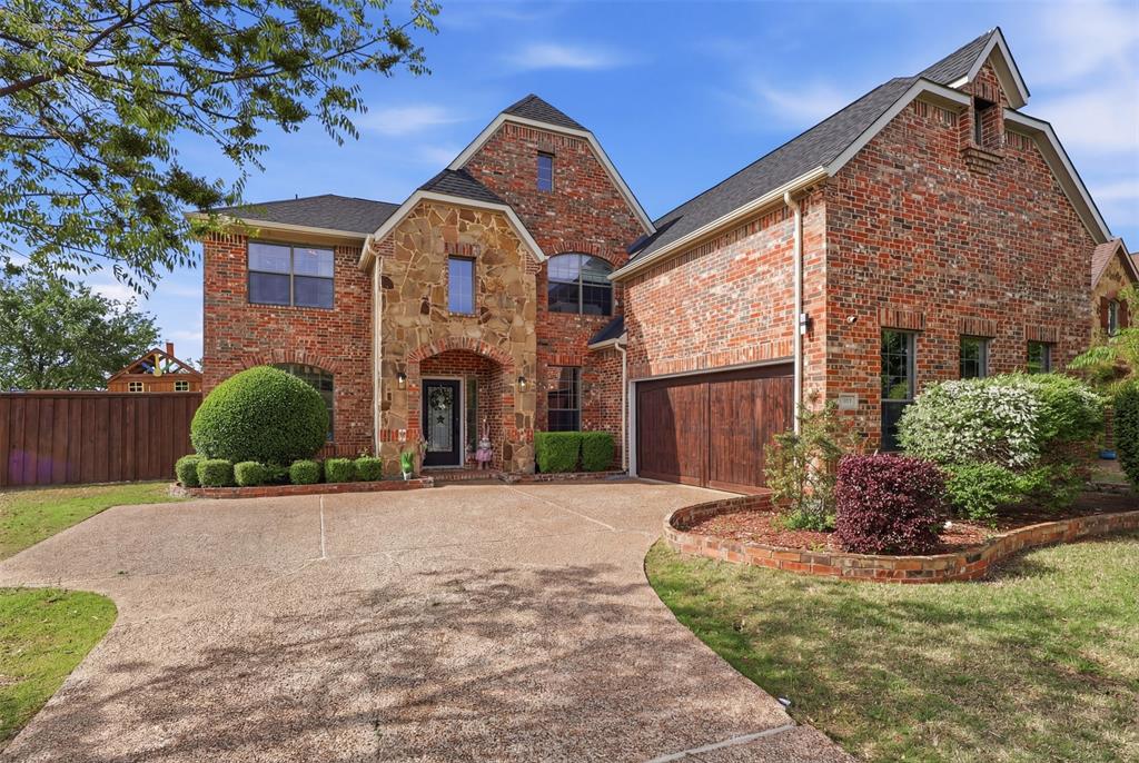 775 Burr Oak Drive — photo