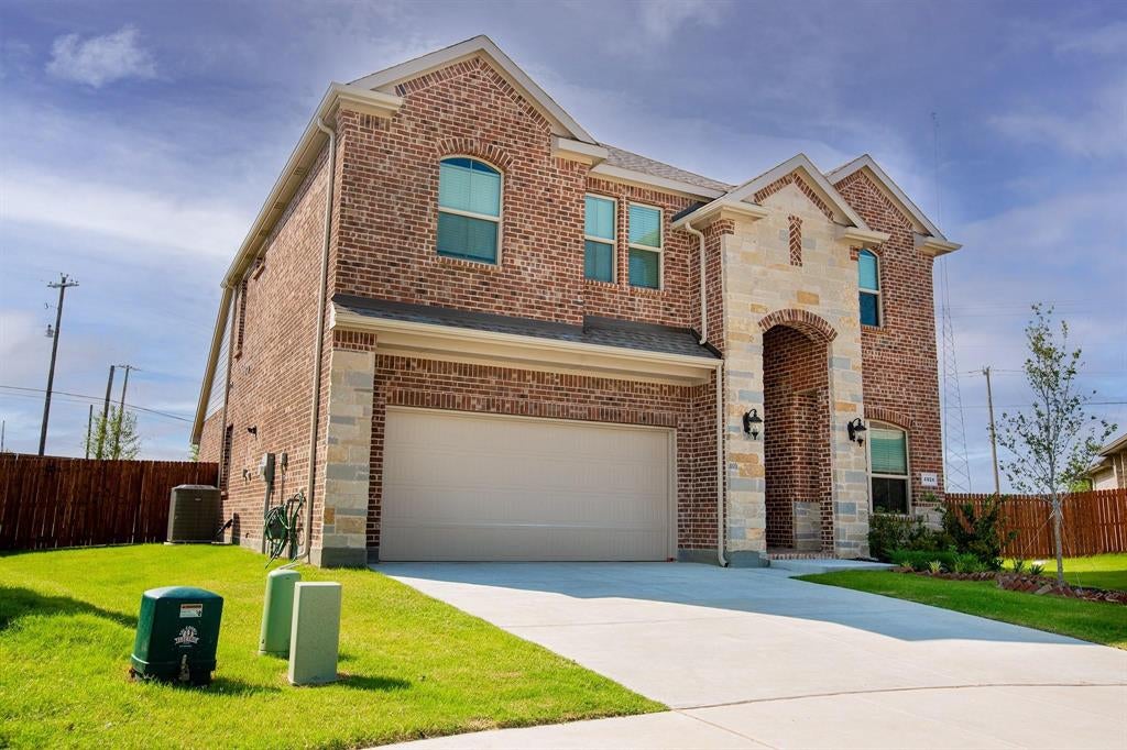 4924 Dewy Rose Lane — photo