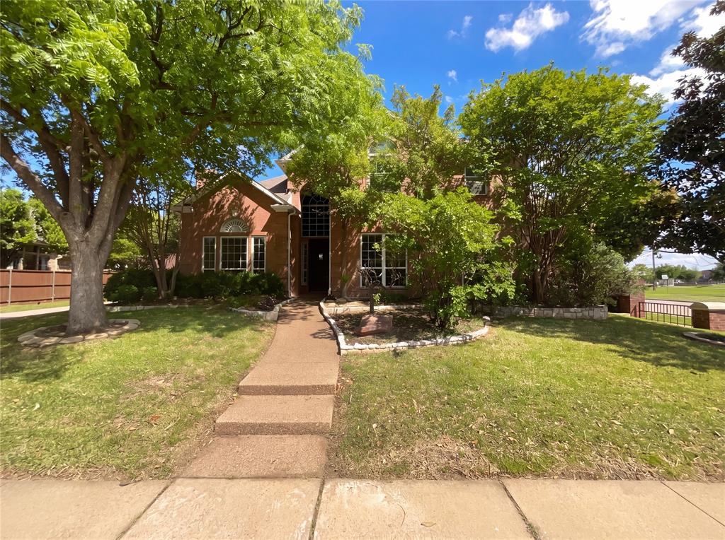 2400 Creekview Drive — photo
