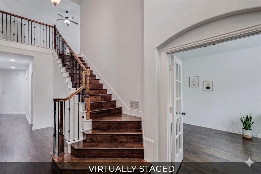 2529 Louis Lane — photo