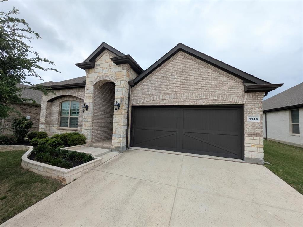 1140 Knightsbridge Road — photo