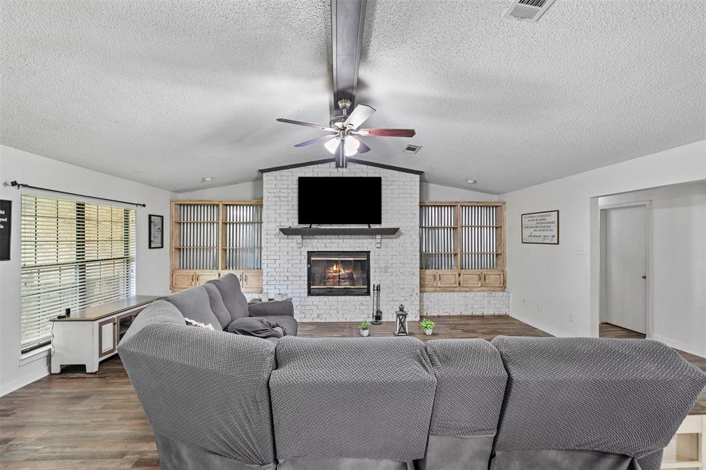231 Cedarwood Drive — photo
