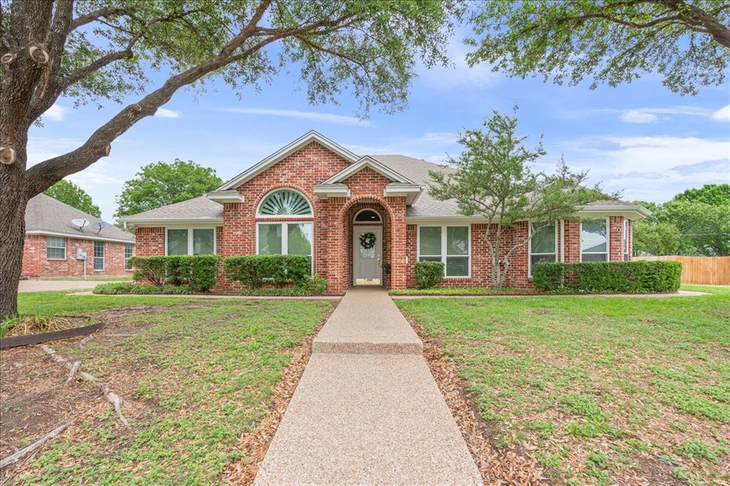 1216 Darbyton Drive — photo
