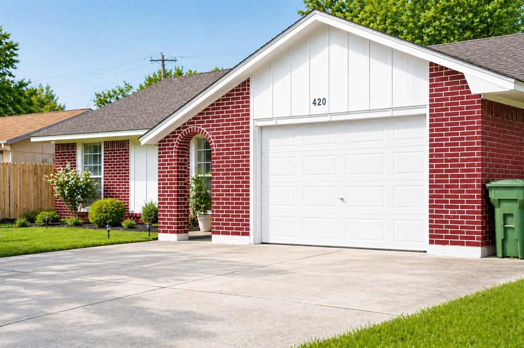 420 Price Drive — photo