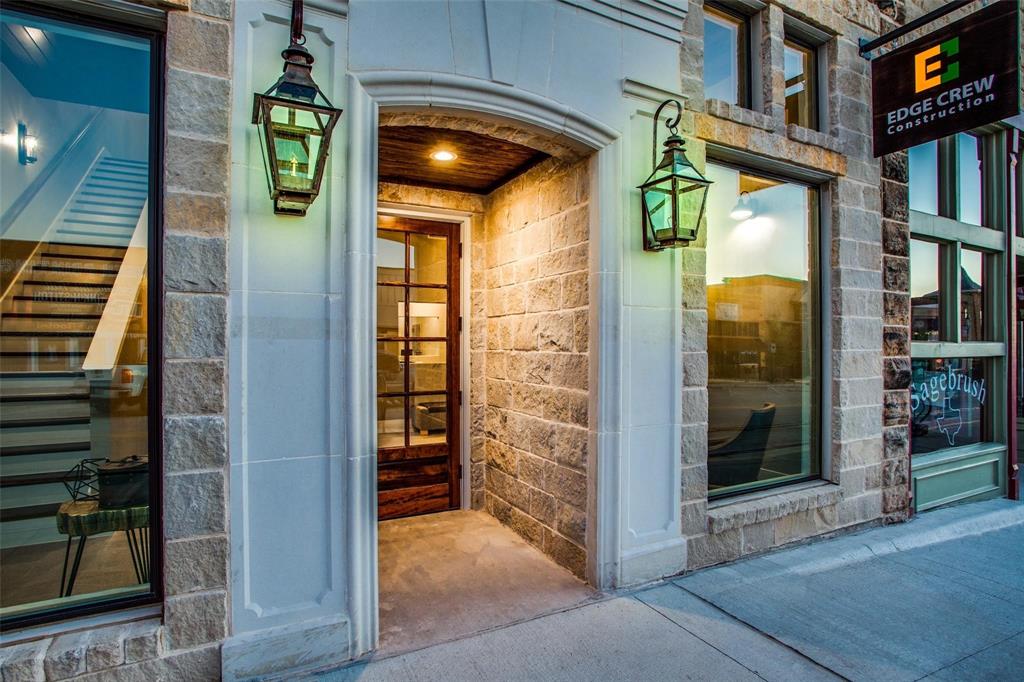 1024 Halsell Street — photo