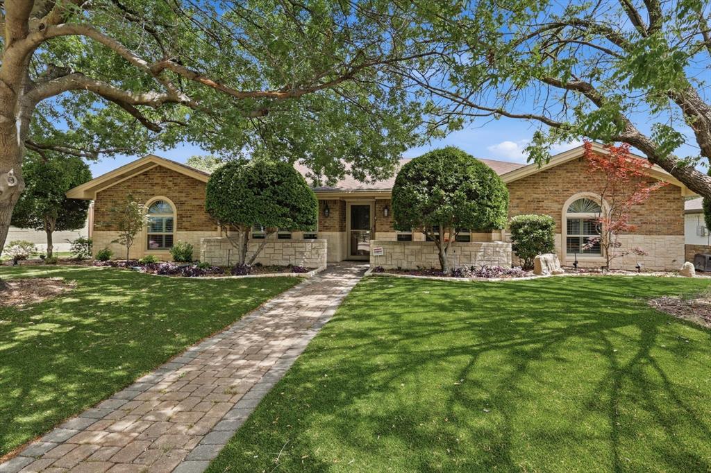 1504 Cloister Way — photo