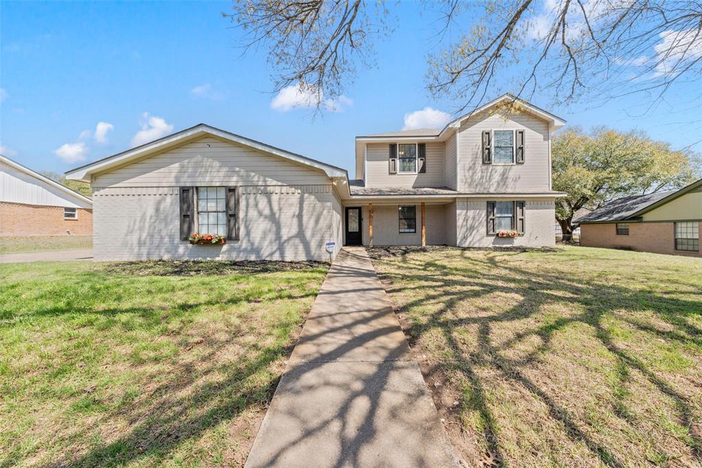 216 Hillside Drive — photo