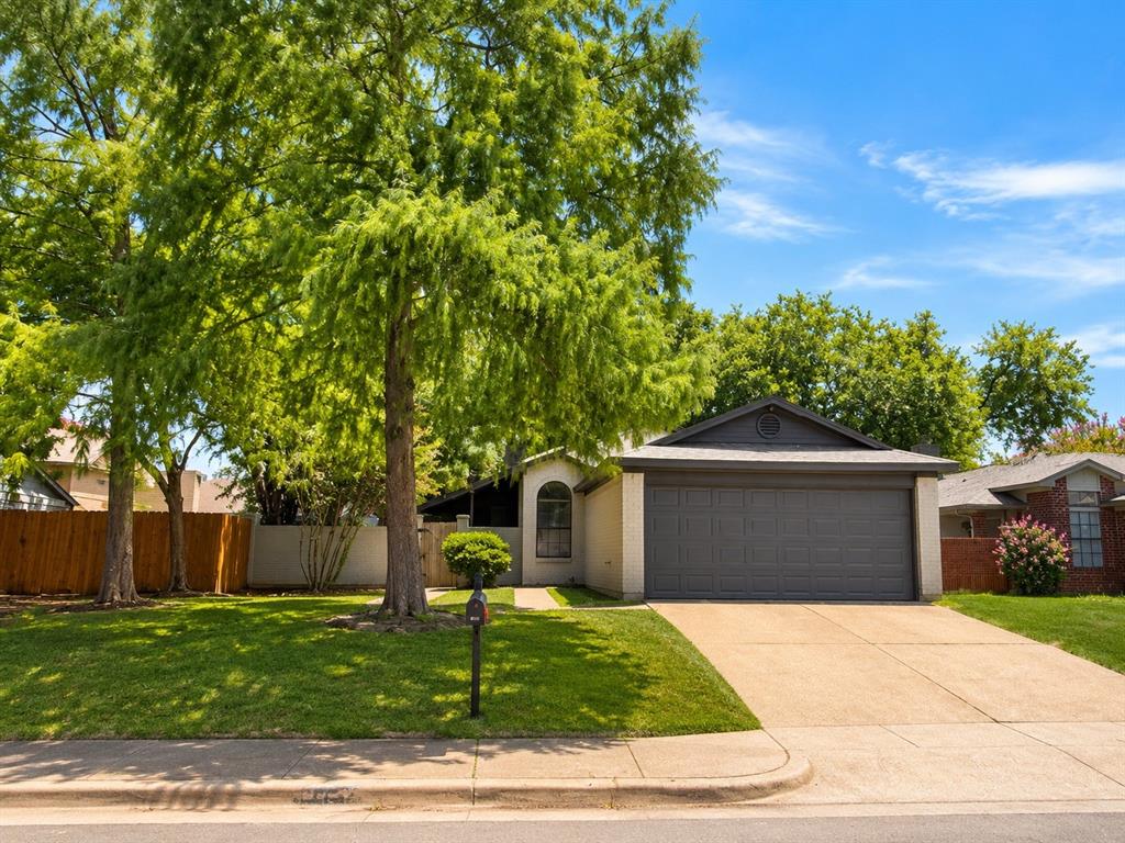 6816 Fire Hill Drive — photo