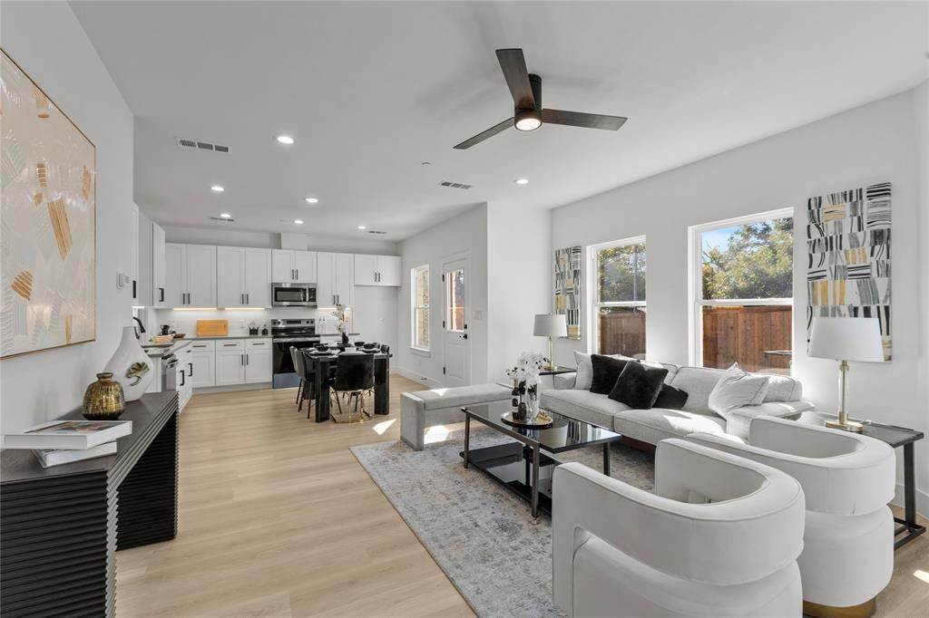 124 Homes Drive — photo