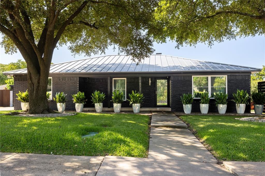 10872 Caprock Circle — photo