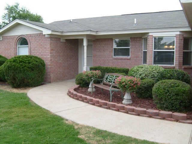 3110 Shady Lane — photo