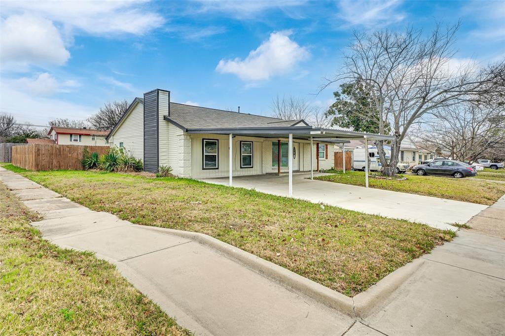 2828 Bamboo Street — photo