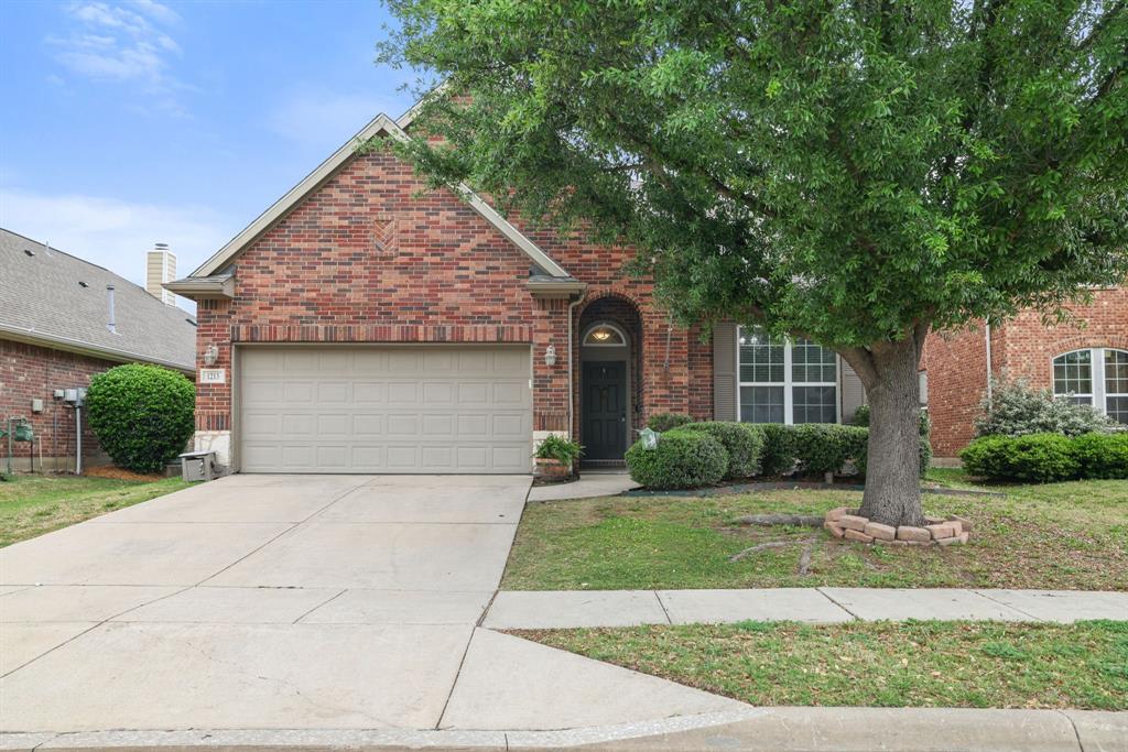 1213 Egret Court — photo