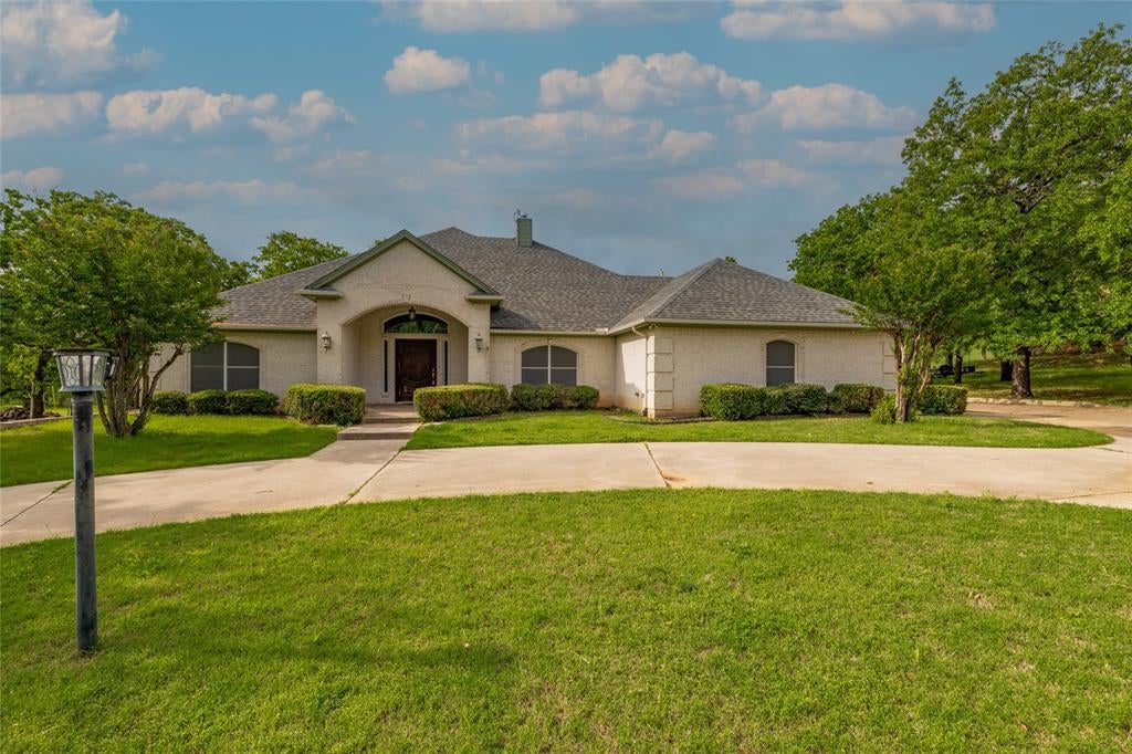 603 Runaway Bay Drive — photo