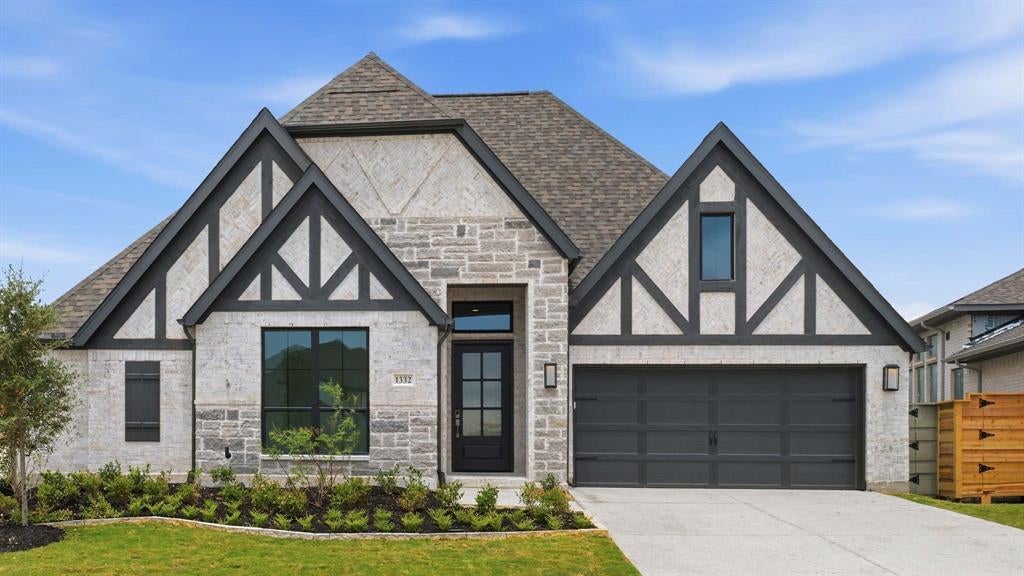 1332 Whitetail Road — photo