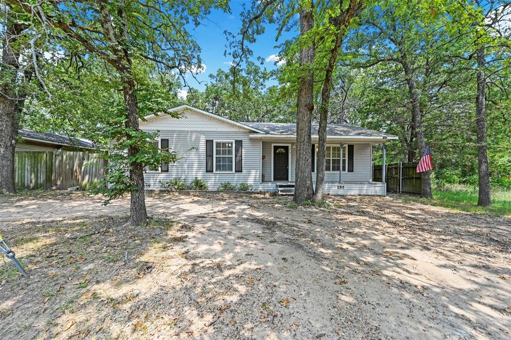 214 Wildflower Drive — photo