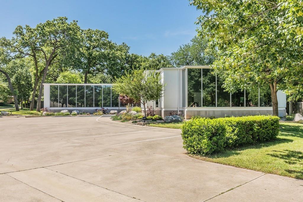 1300 W Randol Mill Road 110 — photo