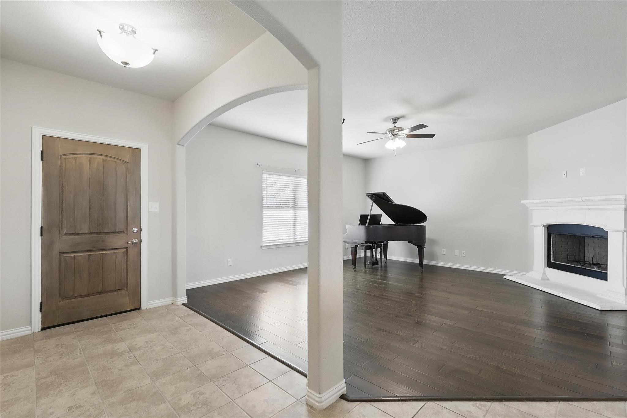 240 Springwood Ranch Loop, Springtown, TX 76082 — photo 3