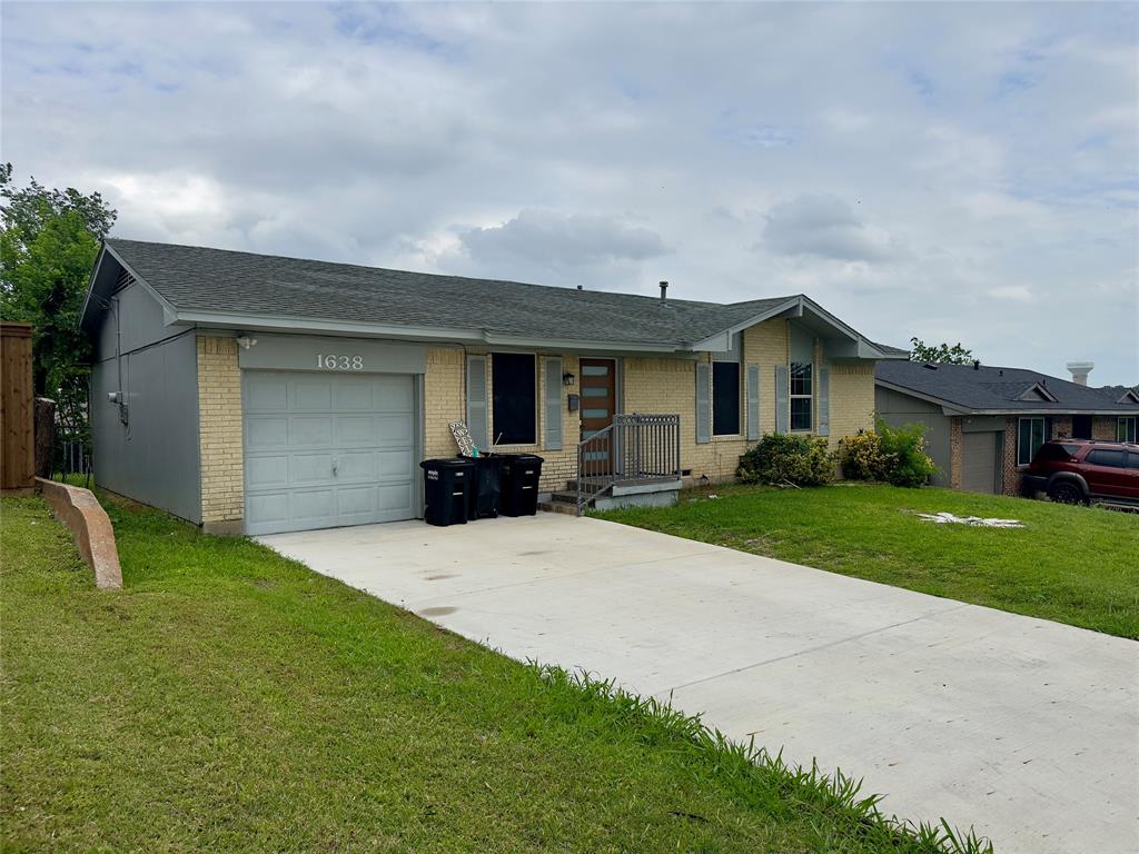 1638 Evergreen Drive — photo