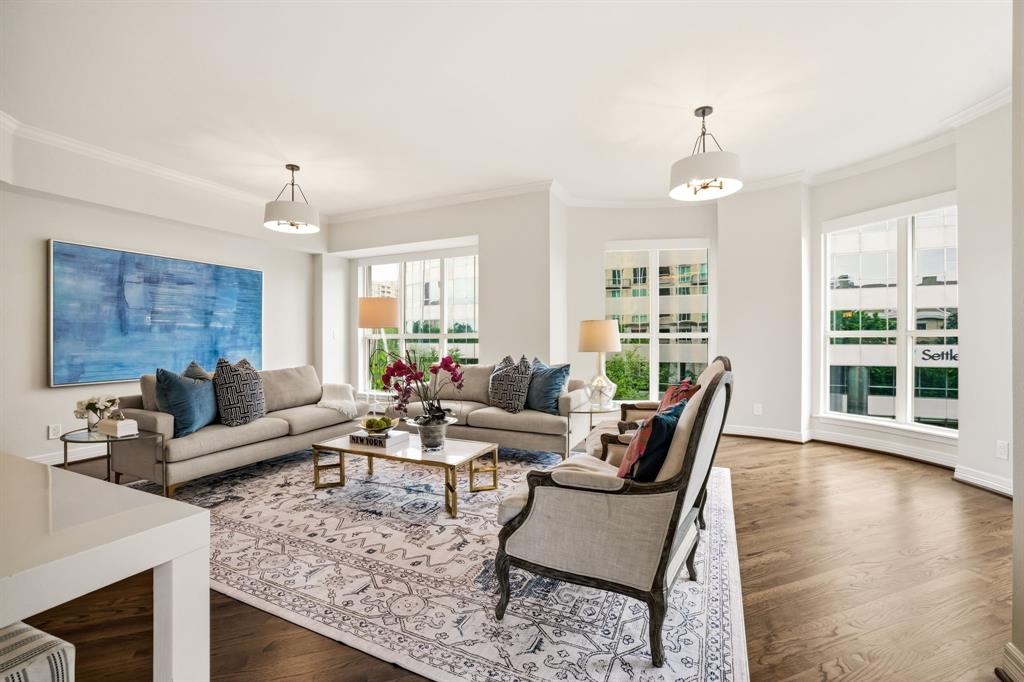 3401 Lee Parkway 402 — photo