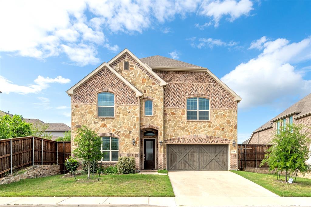 8227 Vitex Avenue — photo