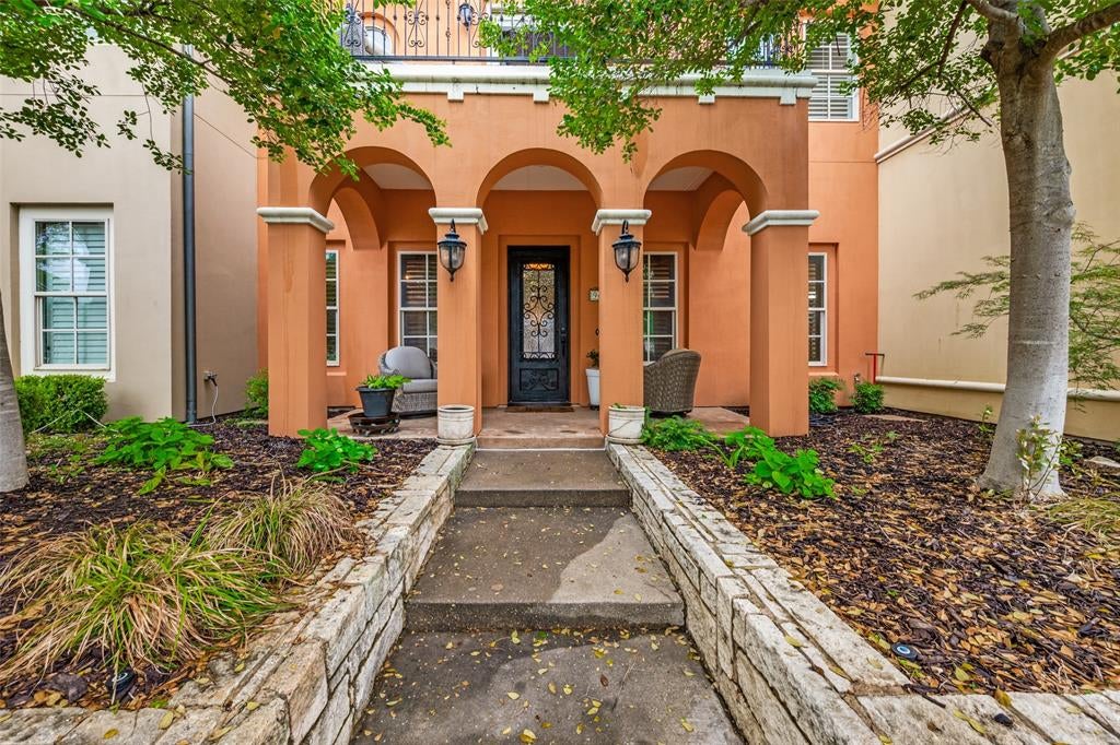 96 Casa Lane 210 — photo