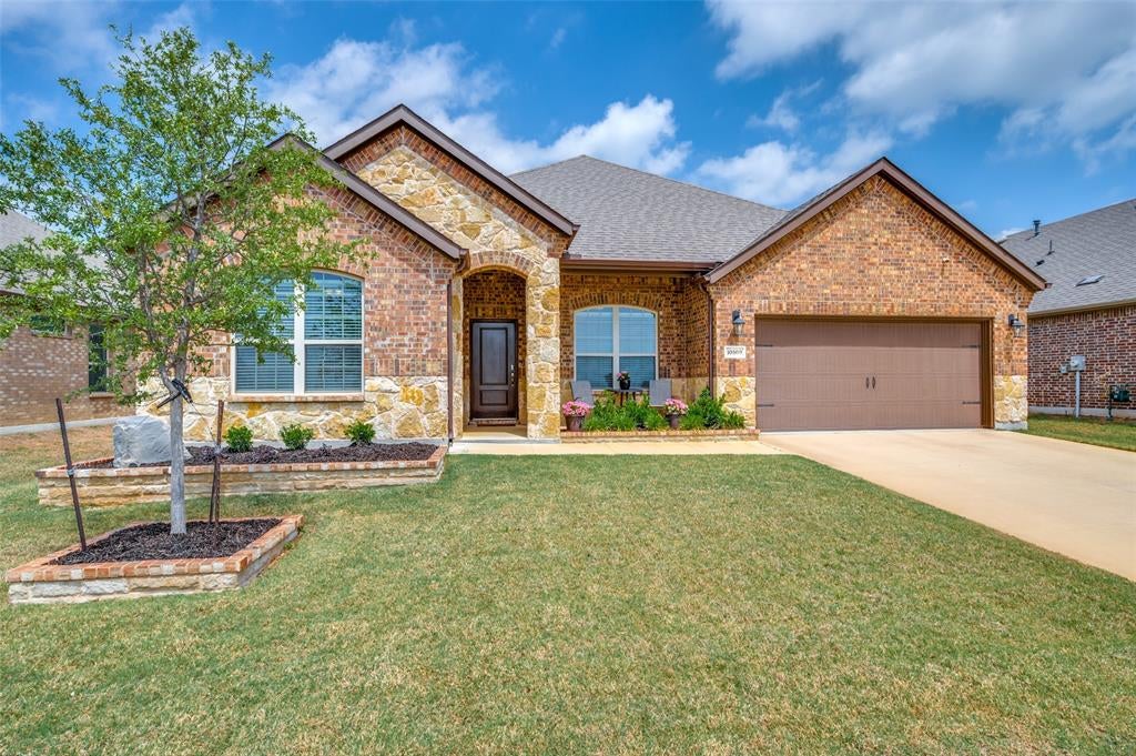 10509 Table Bluff Street — photo