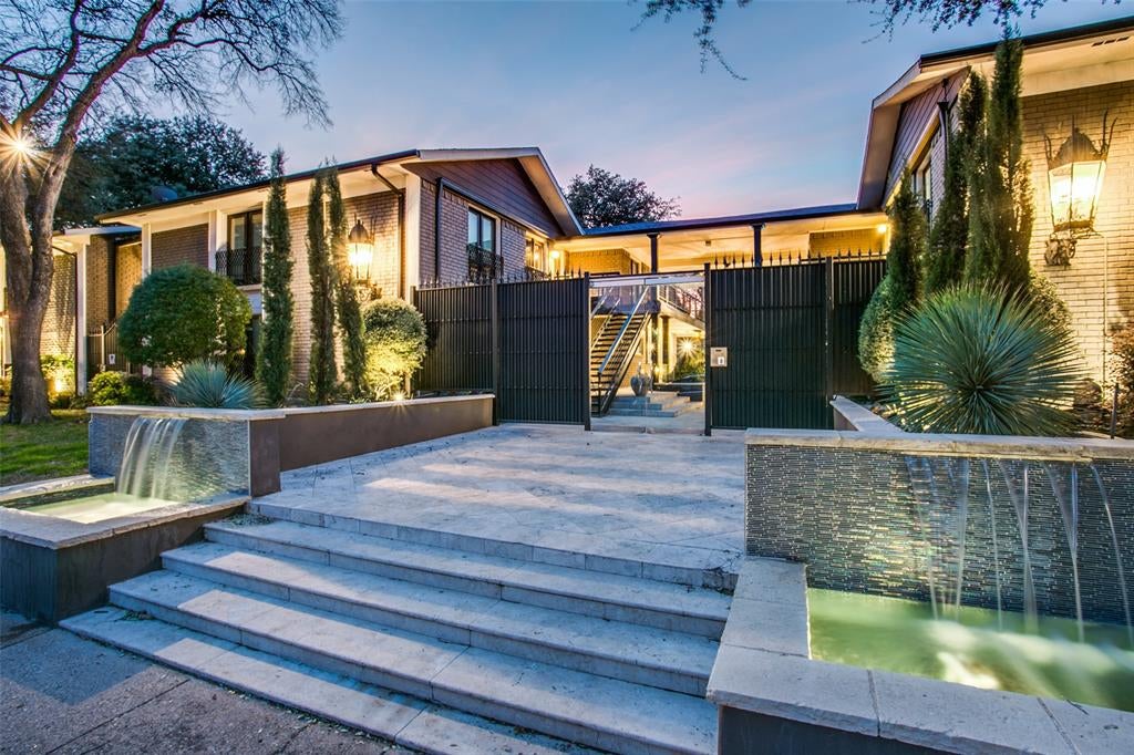 10201 Regal Oaks Drive 204 — photo