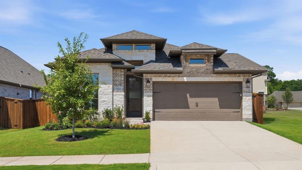 7313 Pinales Way — photo