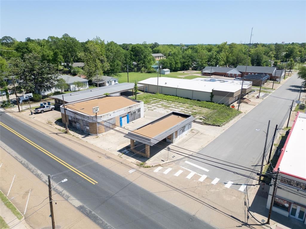402 N Main Street — photo