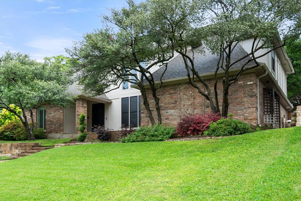 907 Loch Lomond Drive — photo