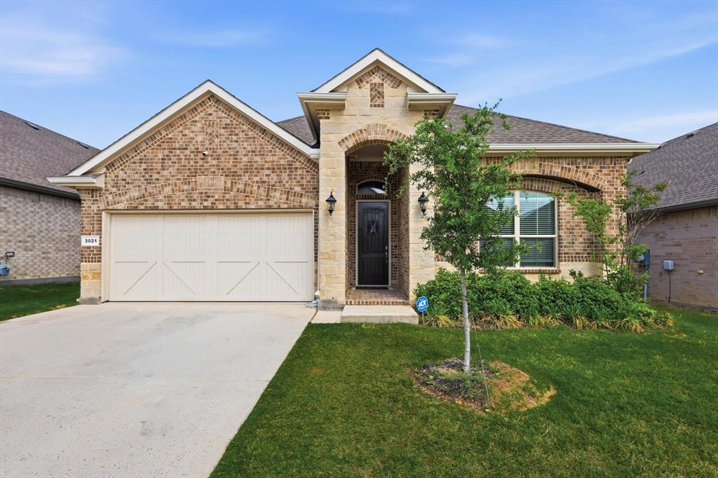 3021 Lionsgate Drive — photo