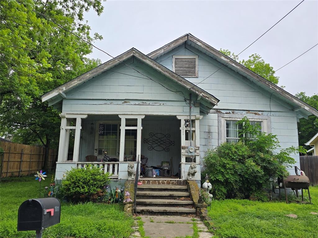 1011 N Commerce Street — photo